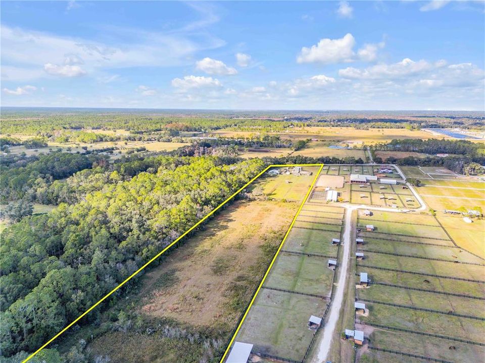 En Venta: $775,000 (4 camas, 2 baños, 2070 Pies cuadrados)