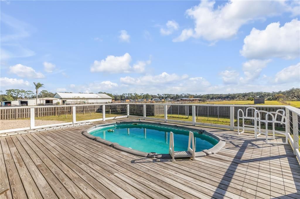 En Venta: $775,000 (4 camas, 2 baños, 2070 Pies cuadrados)