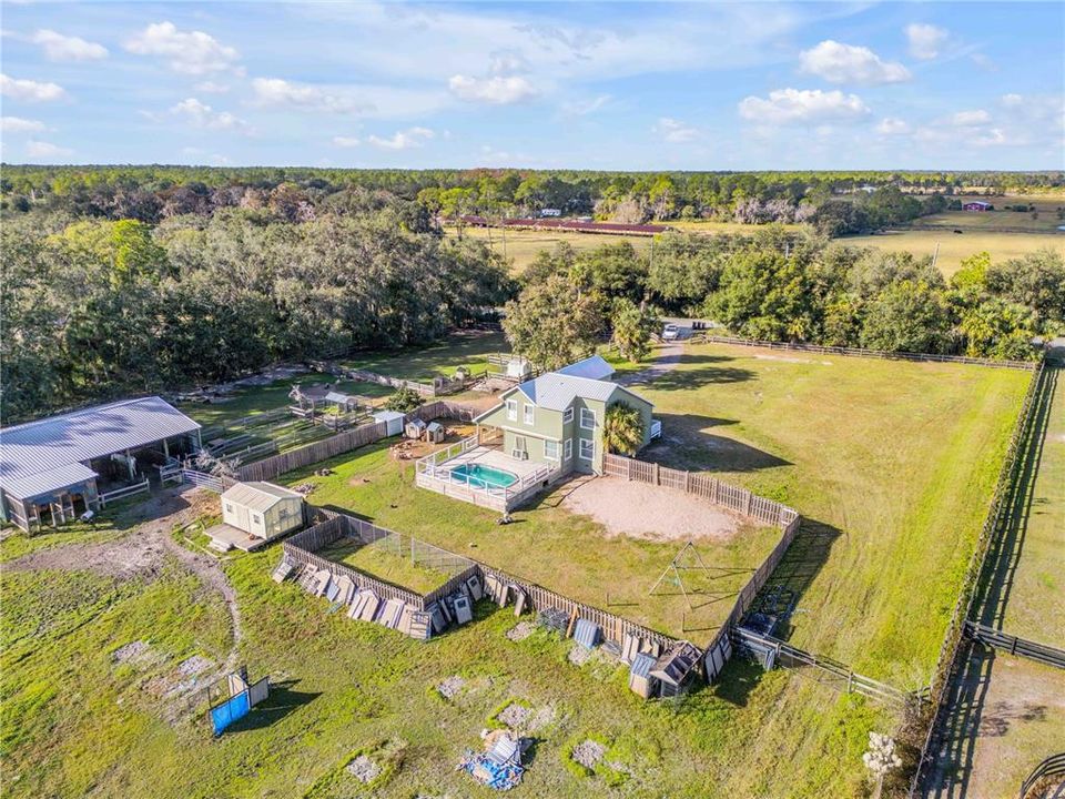 En Venta: $775,000 (4 camas, 2 baños, 2070 Pies cuadrados)