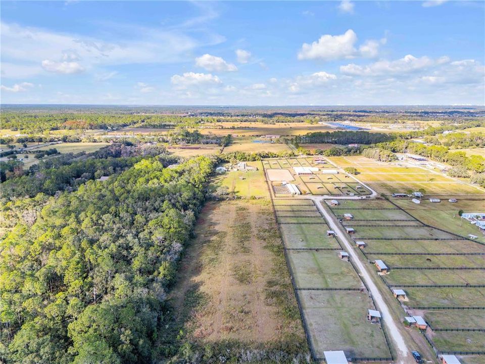 En Venta: $775,000 (4 camas, 2 baños, 2070 Pies cuadrados)