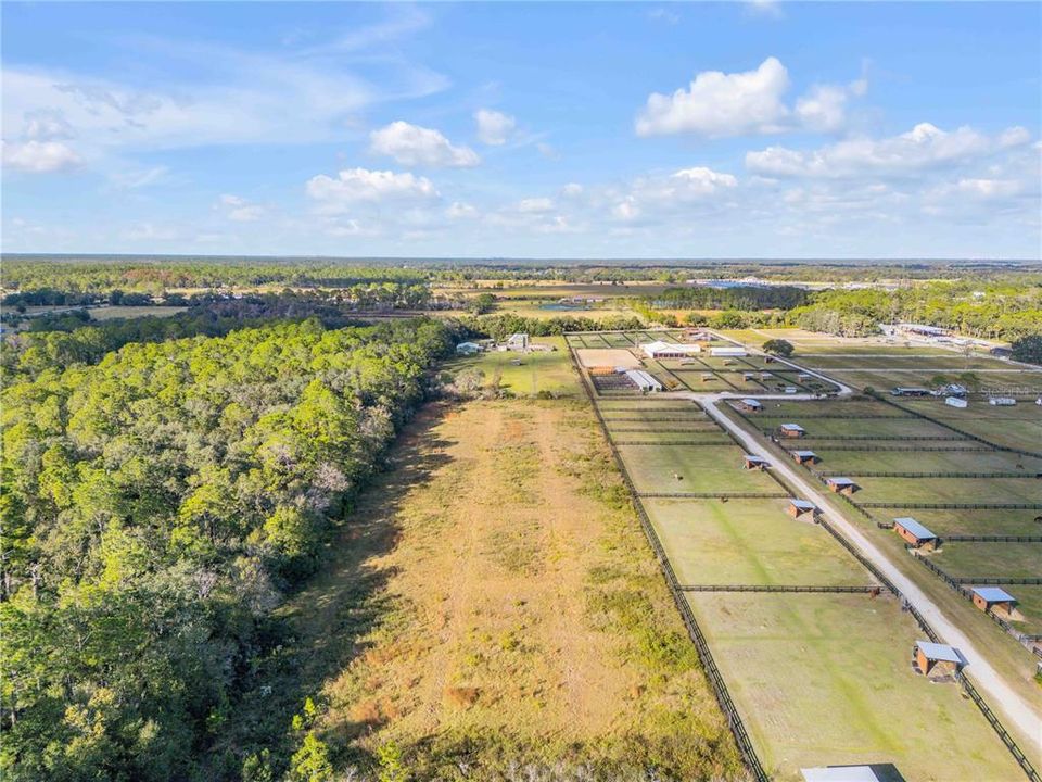 En Venta: $775,000 (4 camas, 2 baños, 2070 Pies cuadrados)