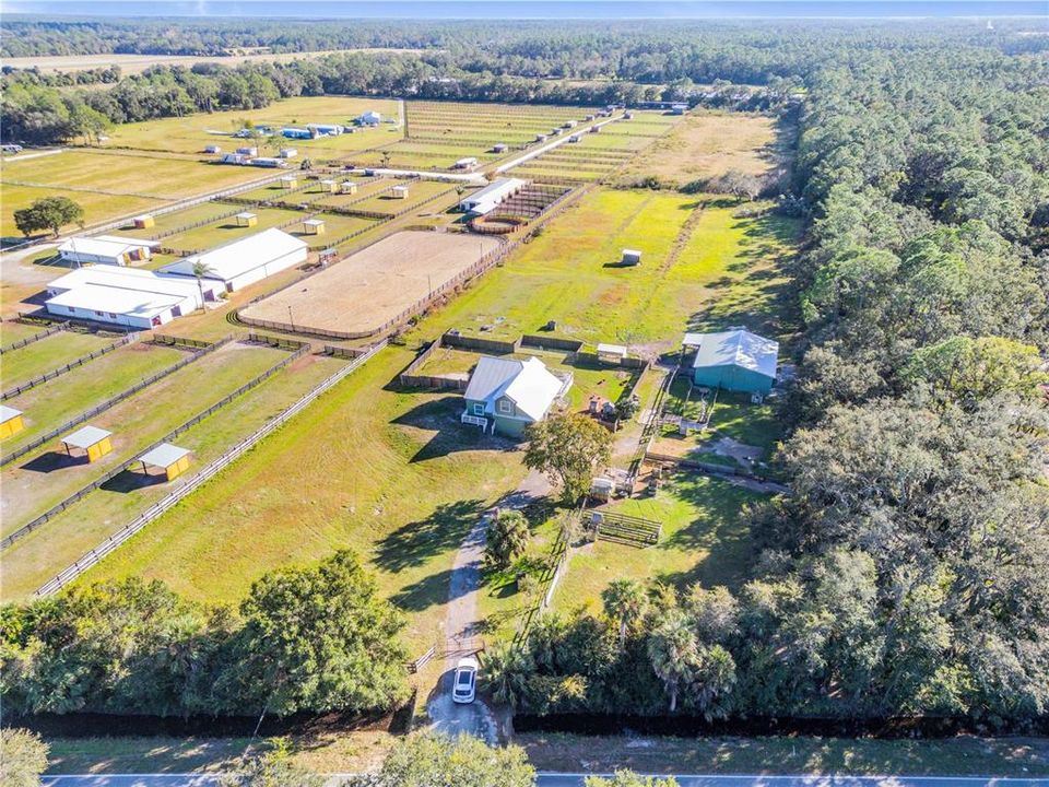 En Venta: $775,000 (4 camas, 2 baños, 2070 Pies cuadrados)