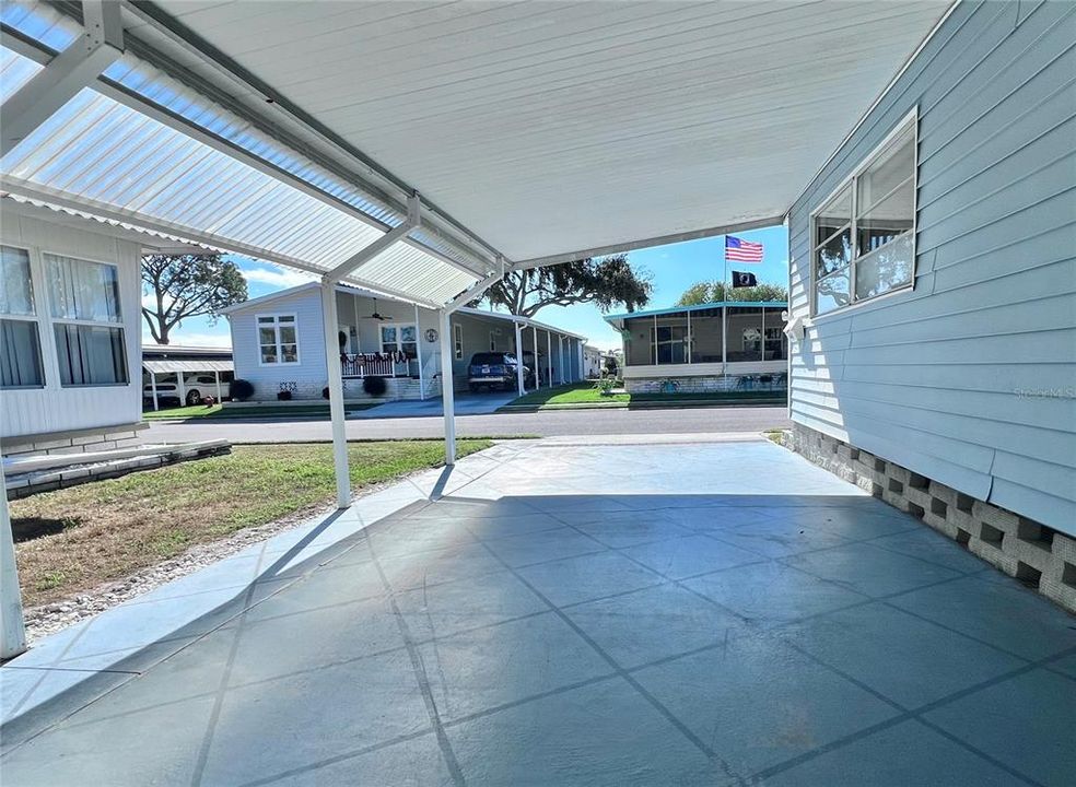 For Sale: $99,900 (2 beds, 1 baths, 1036 Square Feet)