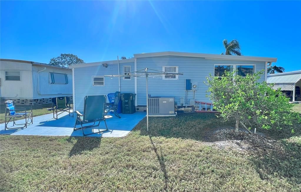 For Sale: $99,900 (2 beds, 1 baths, 1036 Square Feet)