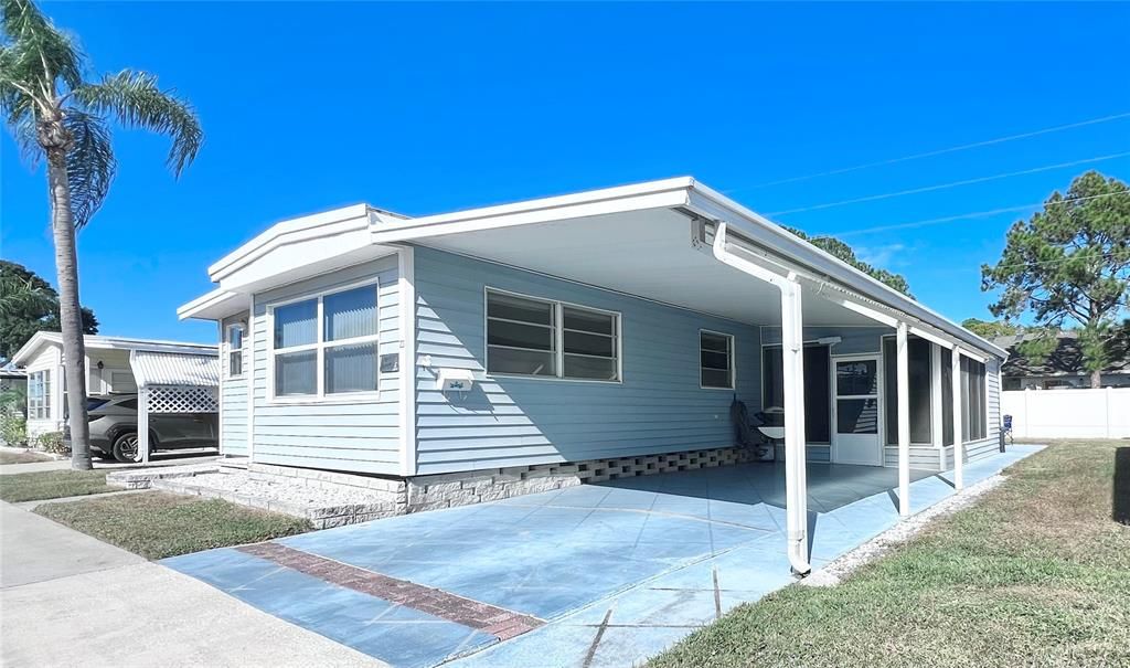 For Sale: $99,900 (2 beds, 1 baths, 1036 Square Feet)