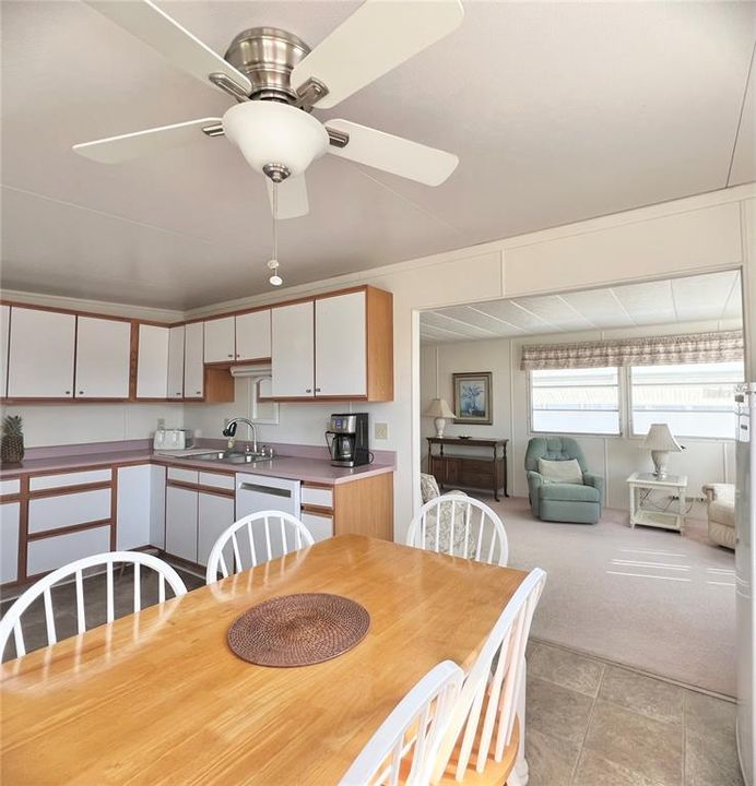 For Sale: $99,900 (2 beds, 1 baths, 1036 Square Feet)