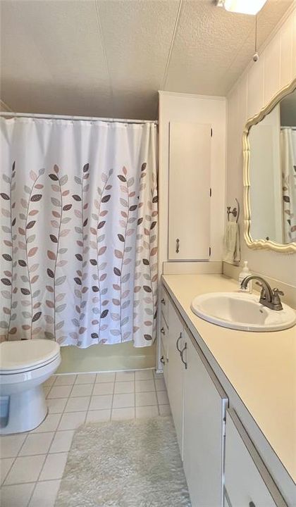 For Sale: $99,900 (2 beds, 1 baths, 1036 Square Feet)