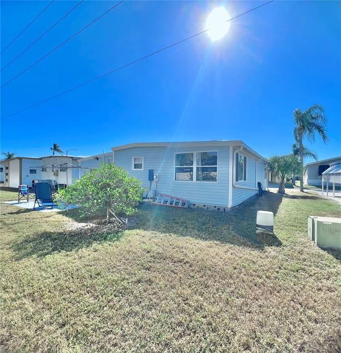 For Sale: $99,900 (2 beds, 1 baths, 1036 Square Feet)