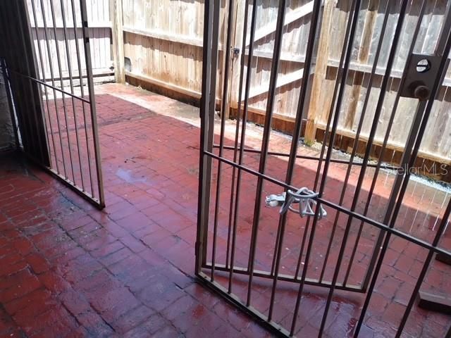 出租: $1,600 (2 贝兹, 1 浴室, 1164 平方英尺)