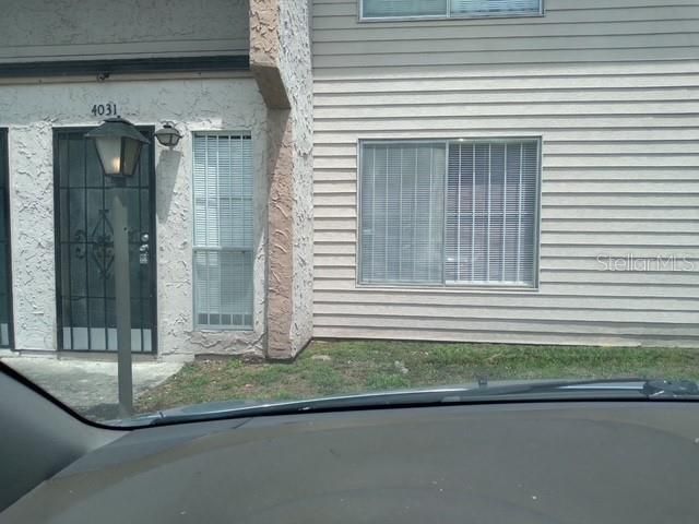 出租: $1,600 (2 贝兹, 1 浴室, 1164 平方英尺)