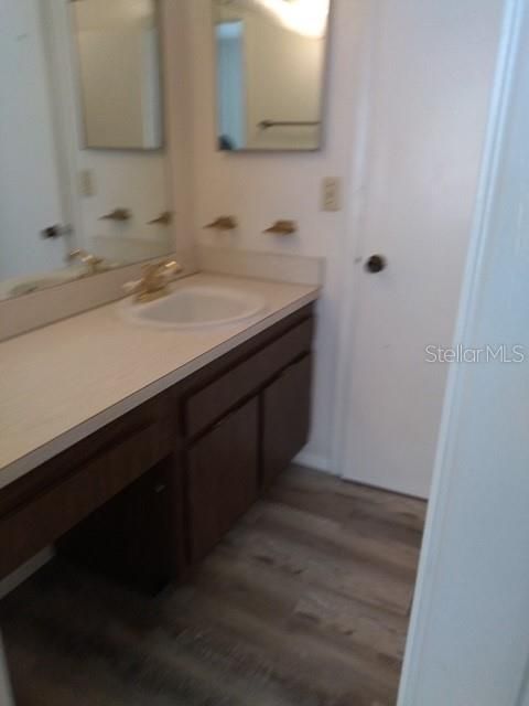 出租: $1,600 (2 贝兹, 1 浴室, 1164 平方英尺)