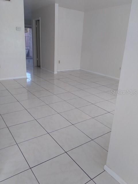 出租: $1,600 (2 贝兹, 1 浴室, 1164 平方英尺)