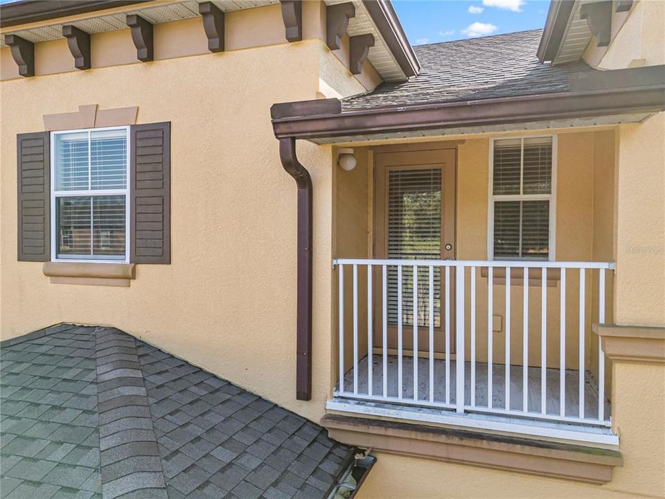 For Sale: $265,000 (2 beds, 2 baths, 1203 Square Feet)