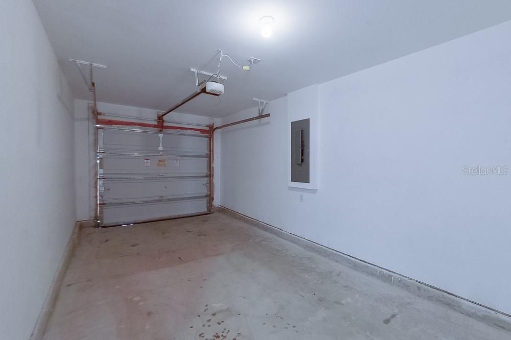 В аренду: $1,645 (4 спален, 2 ванн, 1209 Квадратных фут)