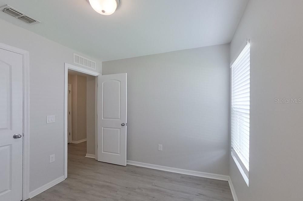 В аренду: $1,645 (4 спален, 2 ванн, 1209 Квадратных фут)