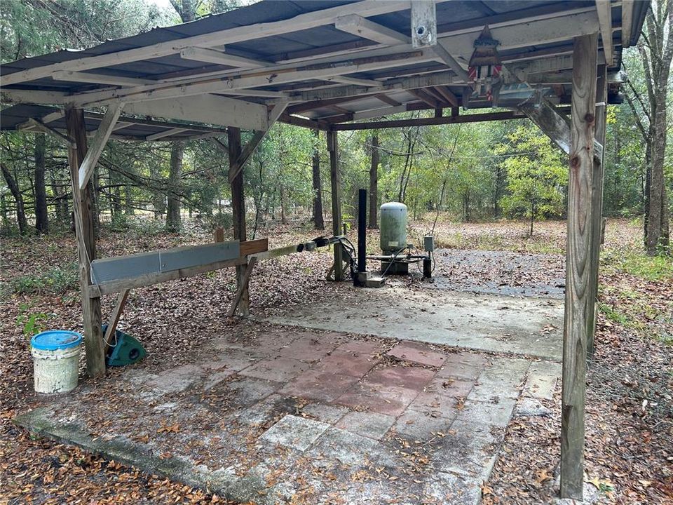 For Sale: $79,900 (2 beds, 1 baths, 644 Square Feet)