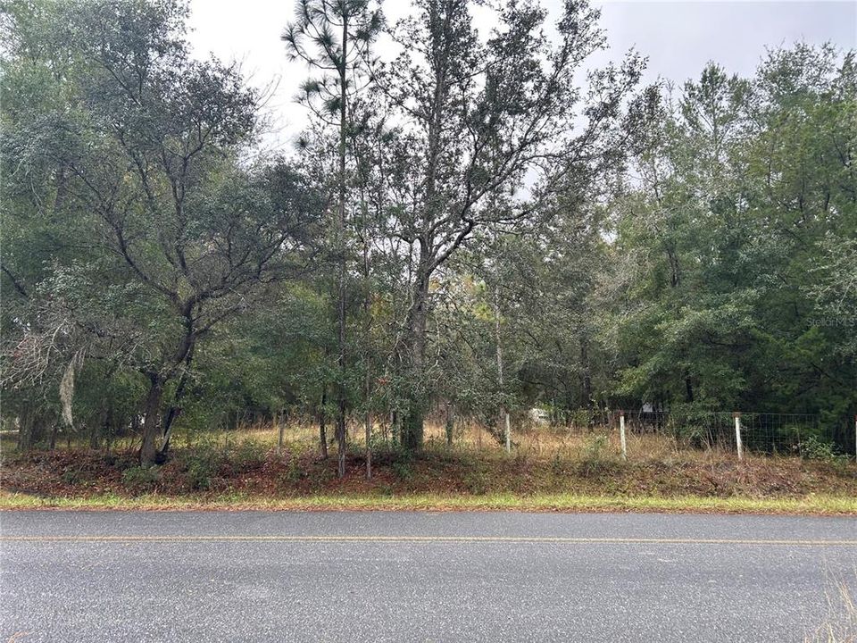 For Sale: $79,900 (2 beds, 1 baths, 644 Square Feet)