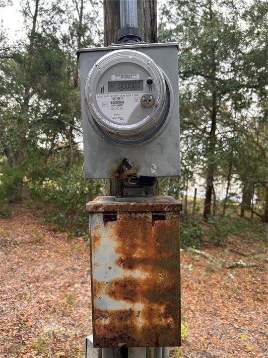 For Sale: $79,900 (2 beds, 1 baths, 644 Square Feet)