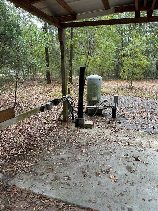 For Sale: $79,900 (2 beds, 1 baths, 644 Square Feet)