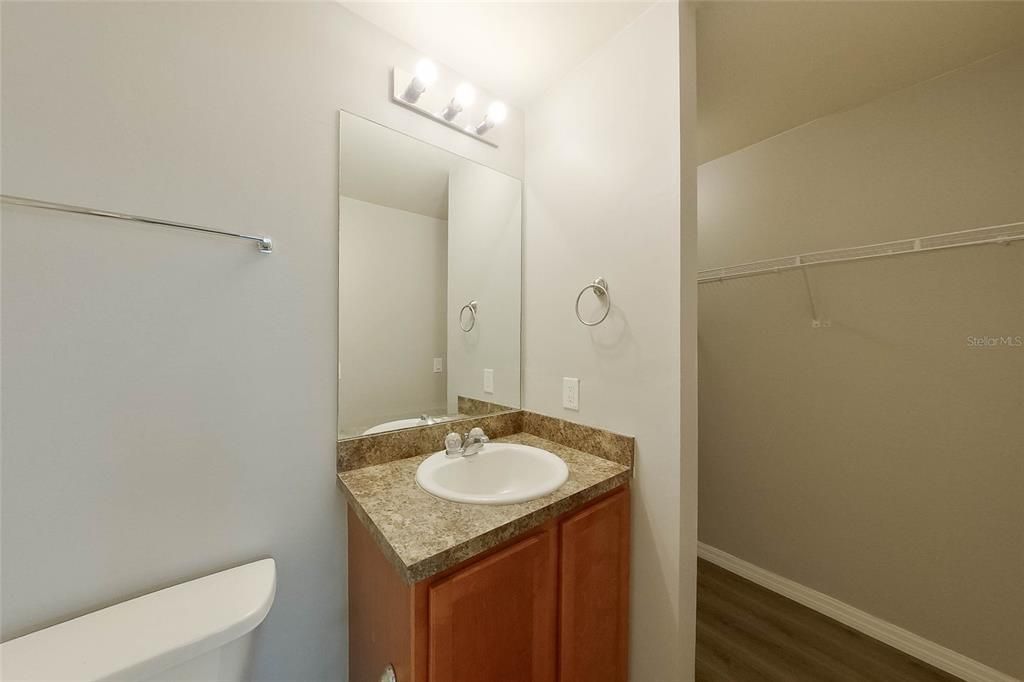 В аренду: $1,795 (4 спален, 2 ванн, 1209 Квадратных фут)