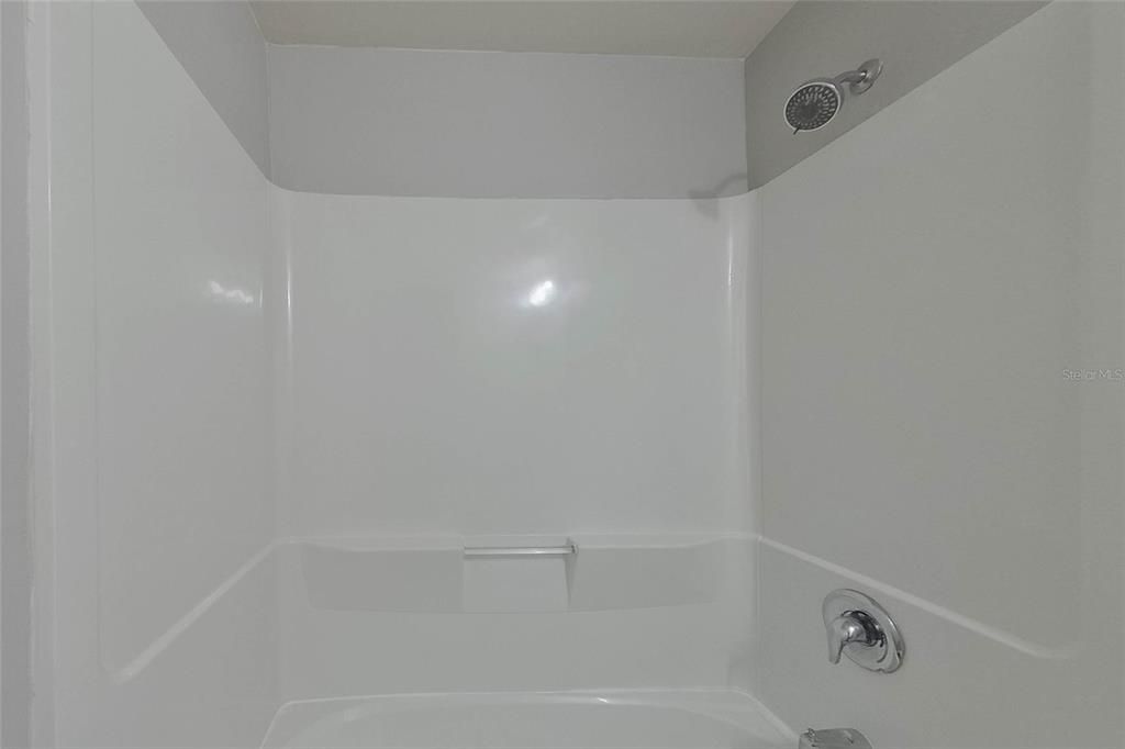 В аренду: $1,795 (4 спален, 2 ванн, 1209 Квадратных фут)