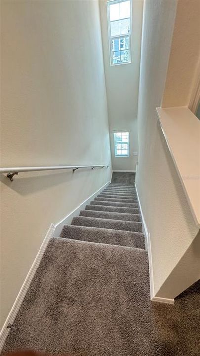 出租: $2,200 (3 贝兹, 2 浴室, 1886 平方英尺)