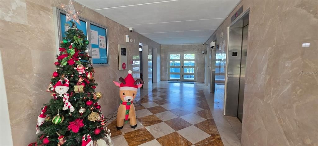 В аренду: $1,950 (3 спален, 1 ванн, 917 Квадратных фут)