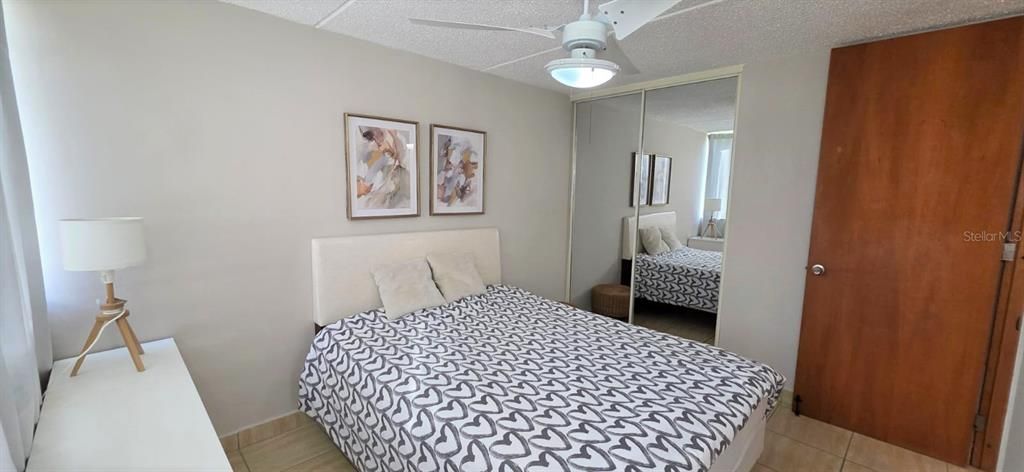 В аренду: $1,950 (3 спален, 1 ванн, 917 Квадратных фут)