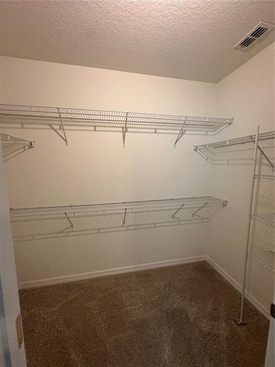 For Sale: $325,000 (3 beds, 2 baths, 1541 Square Feet)