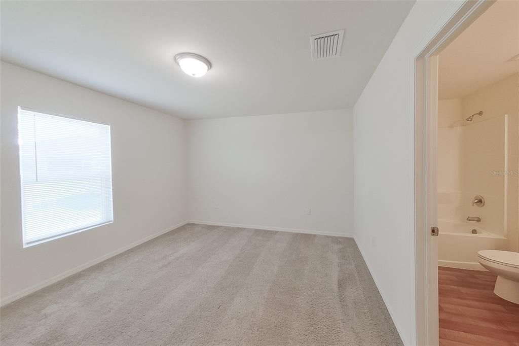 En Renta: $1,685 (4 camas, 2 baños, 1400 Pies cuadrados)