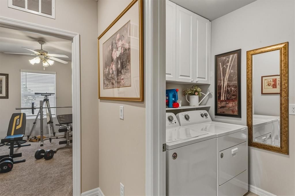 На продажу: $340,000 (4 спален, 2 ванн, 1812 Квадратных фут)