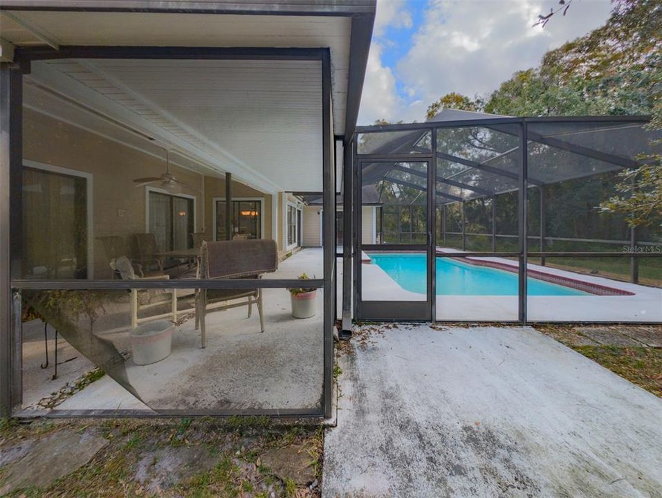 For Sale: $559,000 (3 beds, 2 baths, 1832 Square Feet)