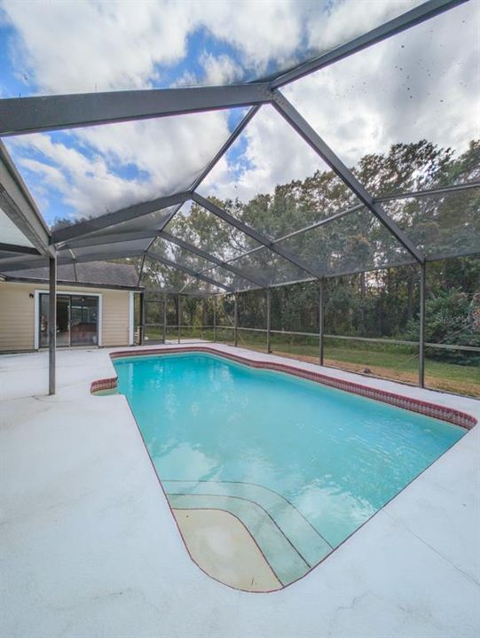 For Sale: $559,000 (3 beds, 2 baths, 1832 Square Feet)