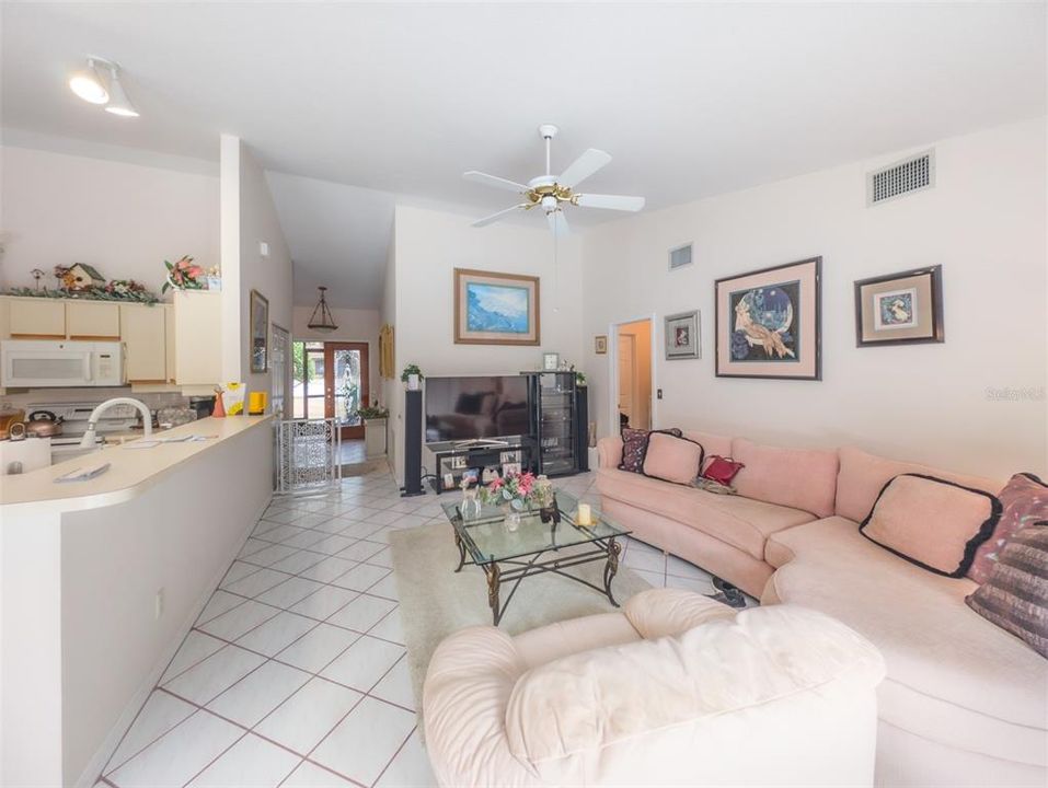 For Sale: $559,000 (3 beds, 2 baths, 1832 Square Feet)