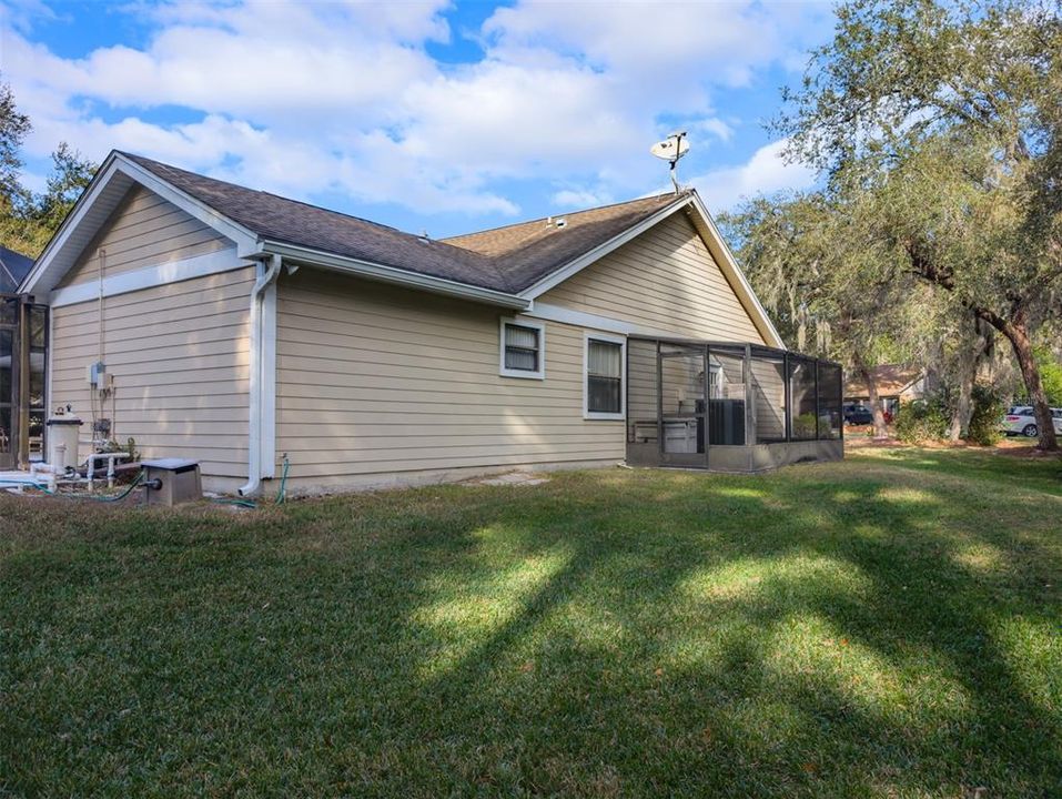 For Sale: $559,000 (3 beds, 2 baths, 1832 Square Feet)