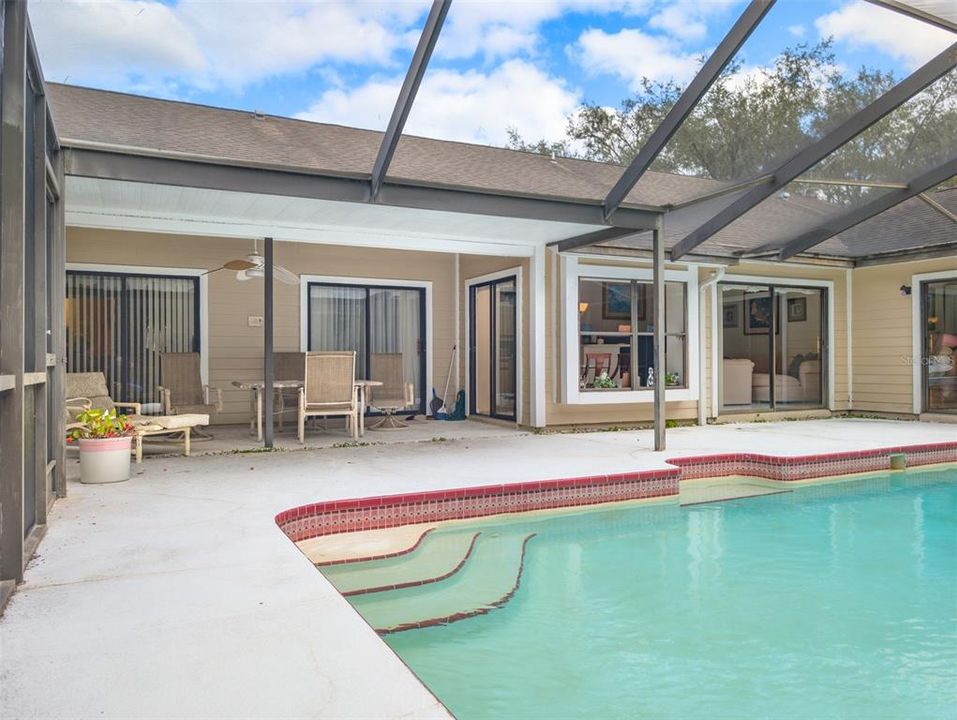 For Sale: $559,000 (3 beds, 2 baths, 1832 Square Feet)