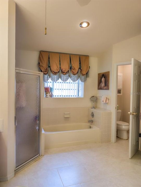 For Sale: $559,000 (3 beds, 2 baths, 1832 Square Feet)