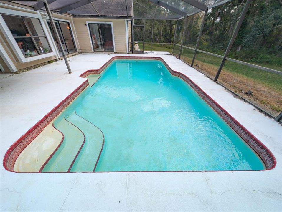 For Sale: $559,000 (3 beds, 2 baths, 1832 Square Feet)