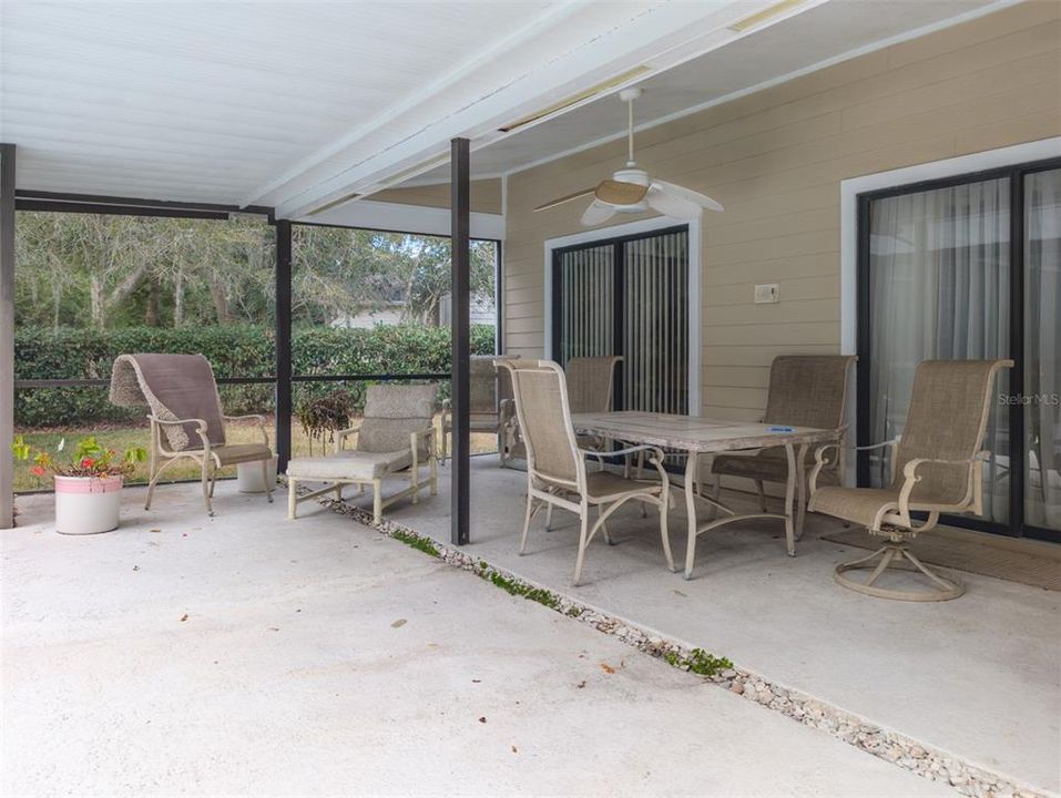 For Sale: $559,000 (3 beds, 2 baths, 1832 Square Feet)