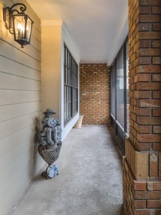 For Sale: $559,000 (3 beds, 2 baths, 1832 Square Feet)