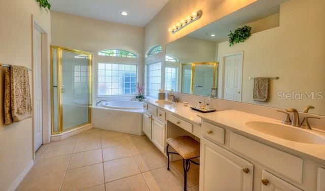 For Sale: $747,000 (4 beds, 3 baths, 2783 Square Feet)