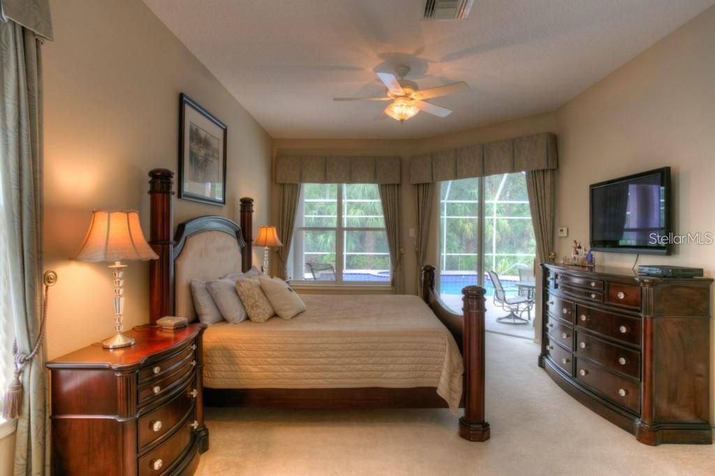 For Sale: $747,000 (4 beds, 3 baths, 2783 Square Feet)