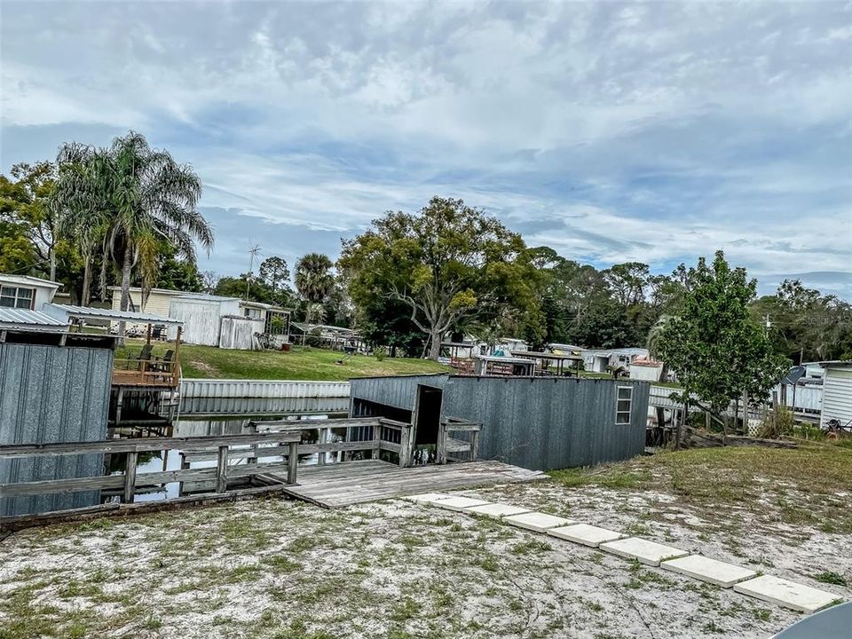 For Sale: $139,900 (2 beds, 2 baths, 952 Square Feet)