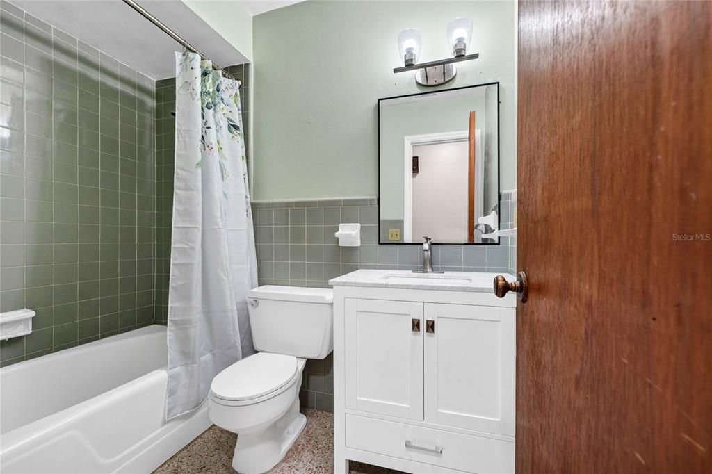 For Sale: $412,000 (3 beds, 2 baths, 1348 Square Feet)