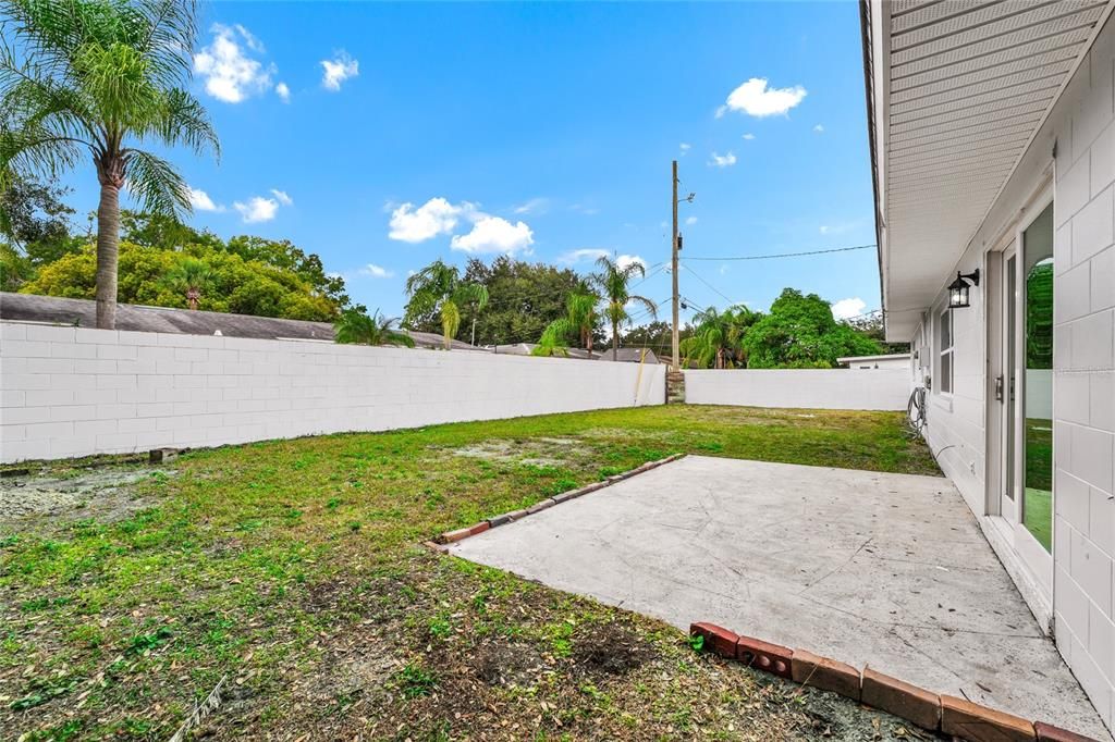 For Sale: $412,000 (3 beds, 2 baths, 1348 Square Feet)