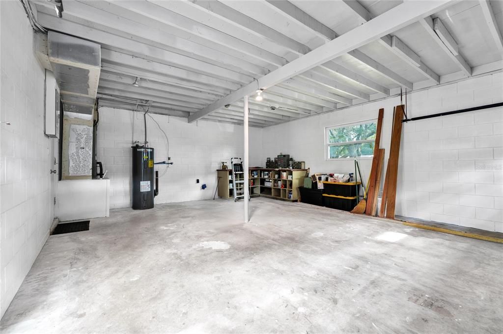 For Sale: $412,000 (3 beds, 2 baths, 1348 Square Feet)