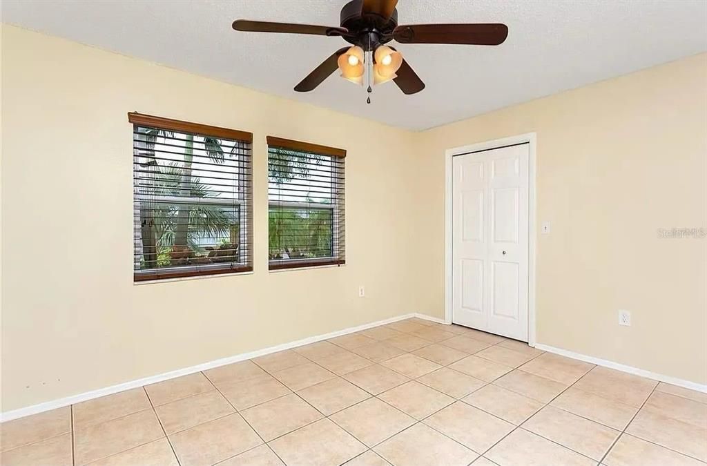 For Rent: $2,900 (3 beds, 2 baths, 1356 Square Feet)