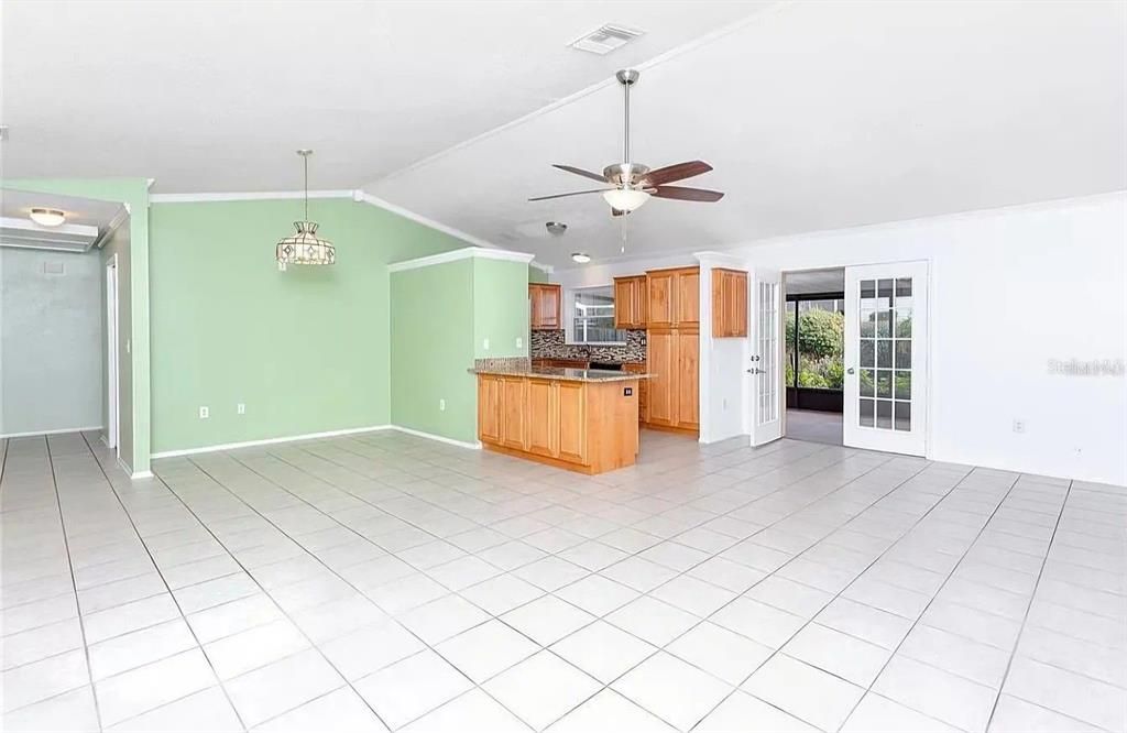 For Rent: $2,900 (3 beds, 2 baths, 1356 Square Feet)