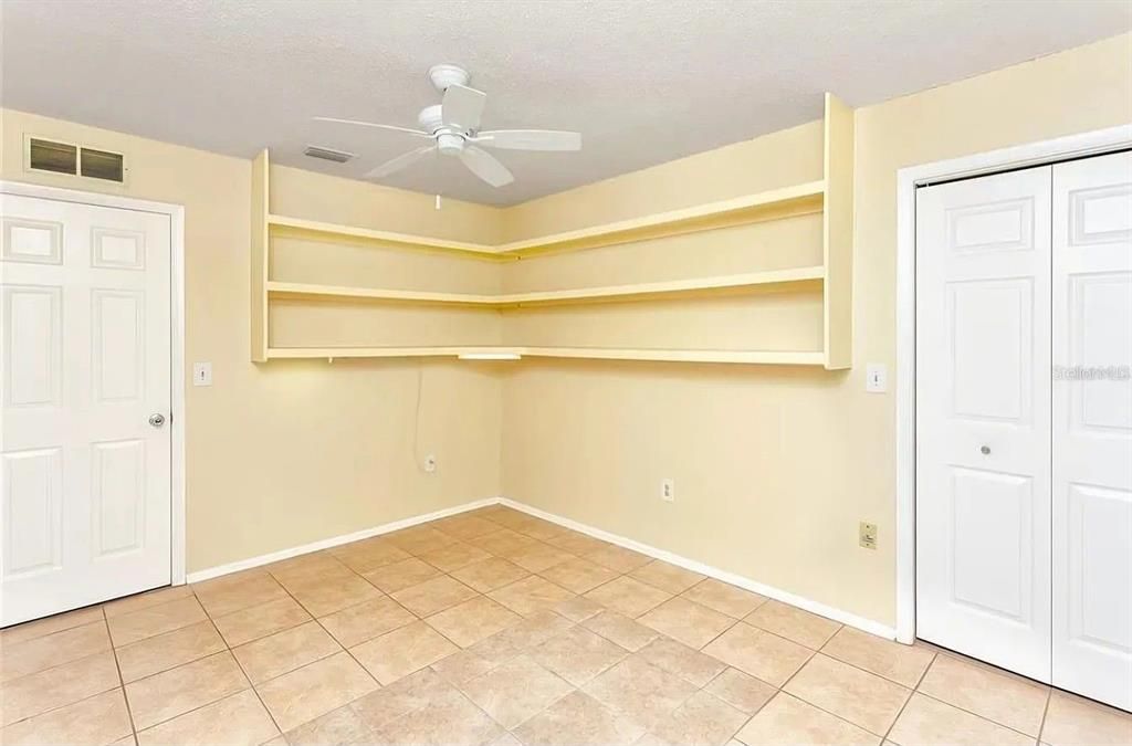 For Rent: $2,900 (3 beds, 2 baths, 1356 Square Feet)