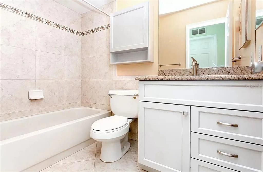 For Rent: $2,900 (3 beds, 2 baths, 1356 Square Feet)